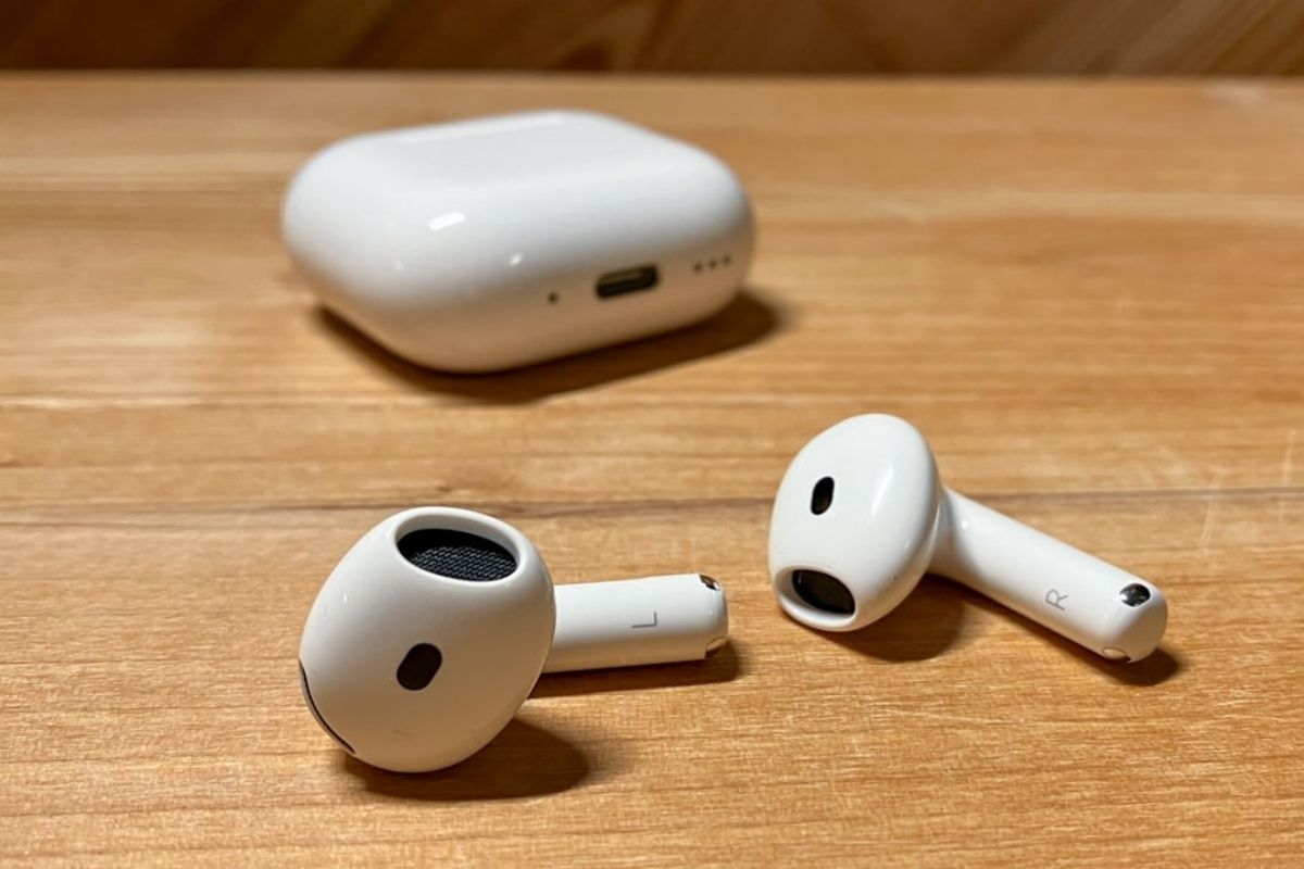 Apple AirPods 4 là tai nghe không dây dùng chip H2