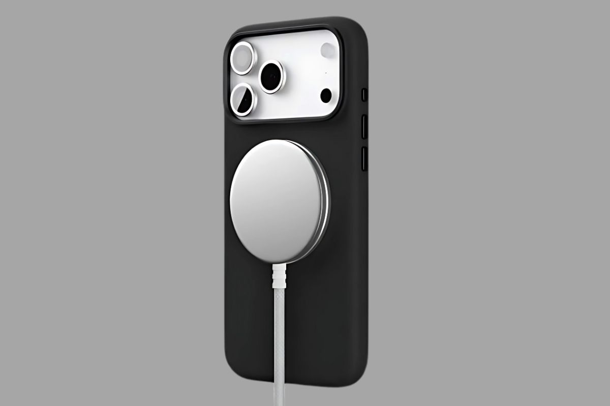 Cách sạc iPhone 17 Pro Max bằng sạc không dây MagSafe