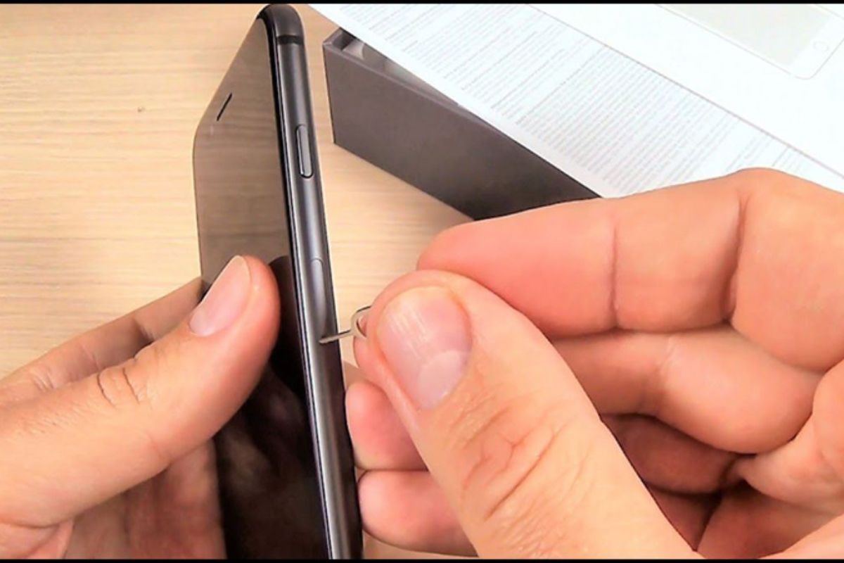 Kiểm tra lại khay SIM