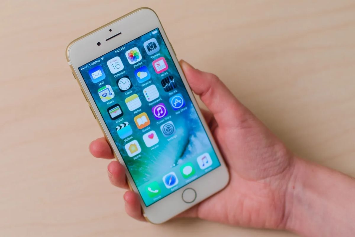 Điện thoại iPhone 7 ra mắt năm nào