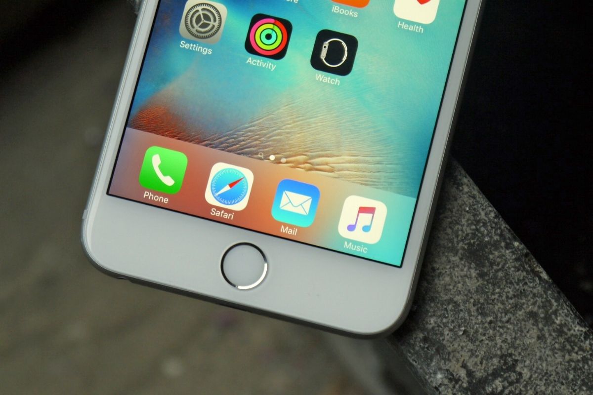 iPhone 7 ra mắt năm nào và tính năng nổi bật