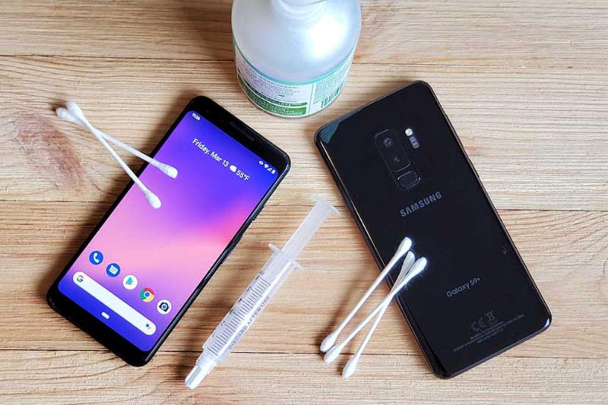 Vệ sinh loa điện thoại