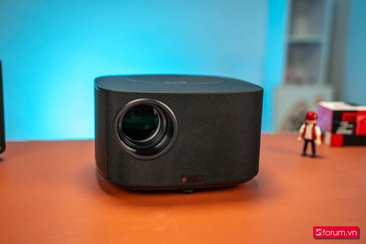 Đánh giá máy chiếu mini Eroc Mega