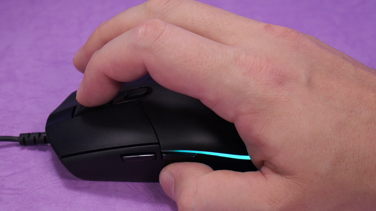 Cảm giác cầm nắm chuột thoải mái