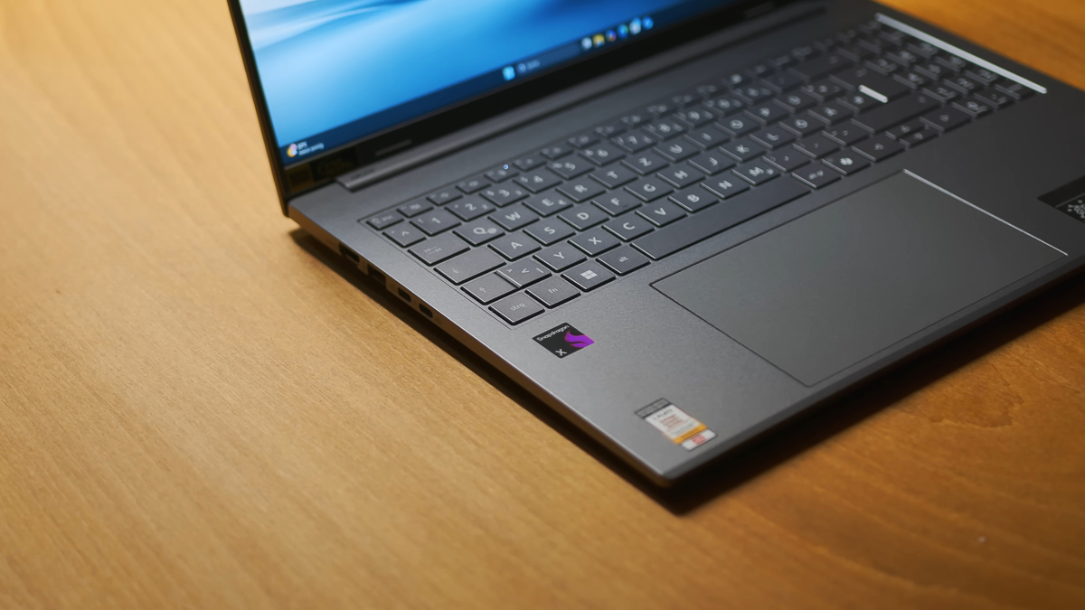  Acer Aspire 16 AI trang bị vi xử lý Qualcomm Snapdragon X