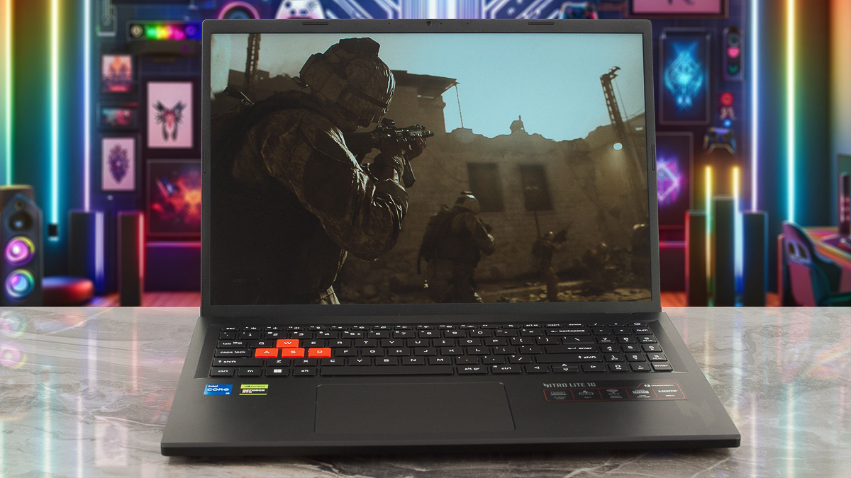 Khả năng hiển thị của Acer Nitro Lite 16 với tấm nền IPS LCD là chưa quá ấn tượng