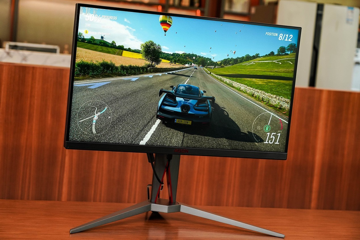 Chơi game đua xe như Forza Horizon 5, chế độ 4K 160Hz