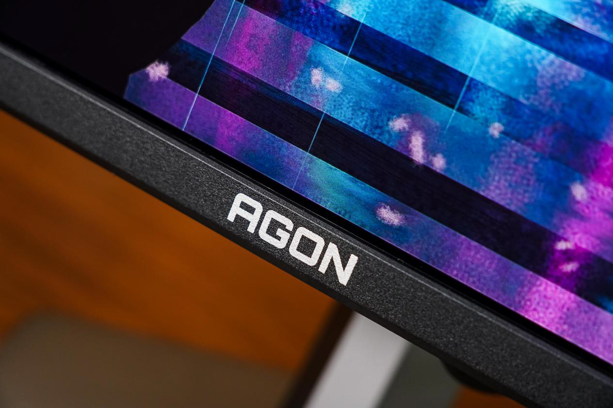 Cạnh viền dưới in logo AGON