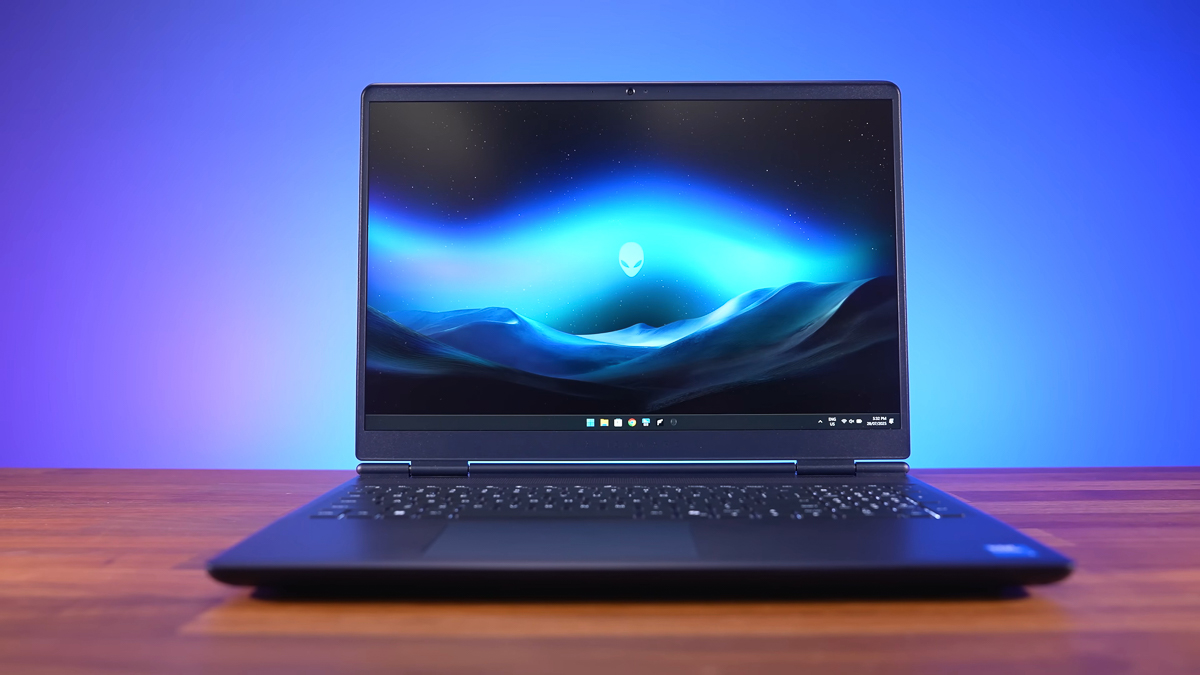 Alienware 16 Aurora có màn hình IPS 2K@120Hz và 100% sRGB
