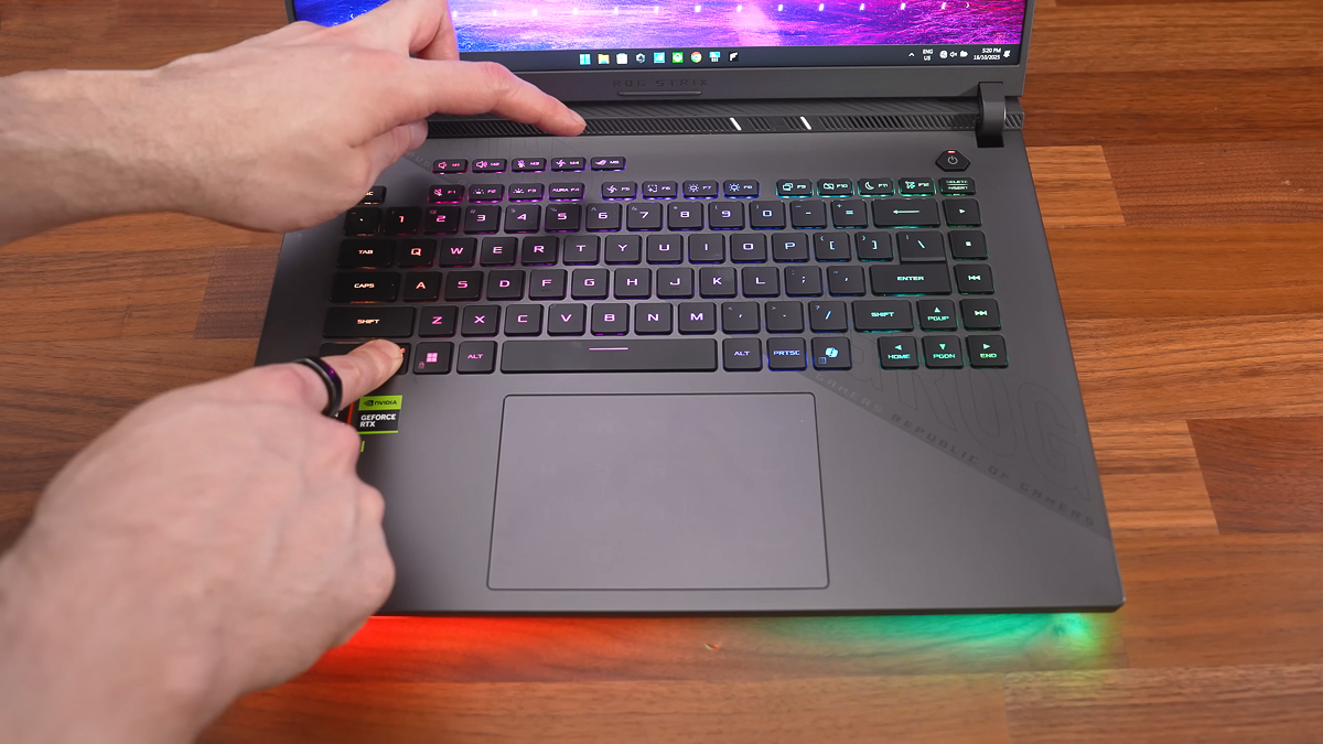 ASUS ROG Strix G16 G614 2025 có phần mặt C mình nhận thấy là tương tự các thế hệ G16 G614 trước