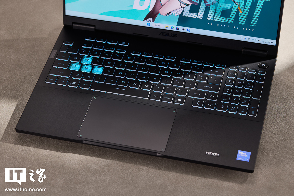 Bố cục tổng thể của cụm phím mình thấy rất ưng mắt