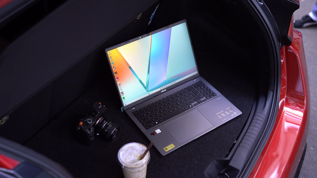 Đánh giá ASUS Vivobook S16 S3607Q: Chuẩn Copilot+ PC, giá đã tốt hơn nhưng vẫn phải cân nhắc