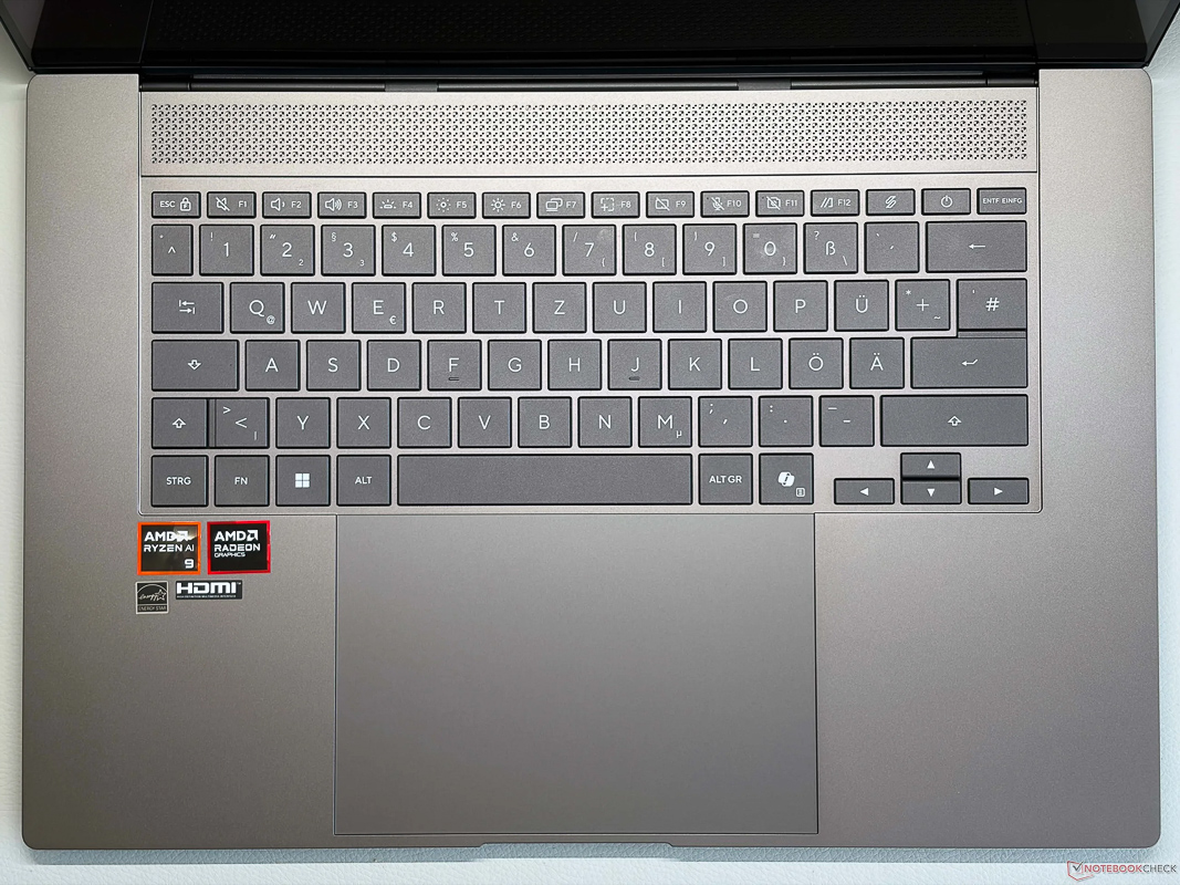 Diện tích mặt C của ASUS Zenbook S 16 OLED 2026