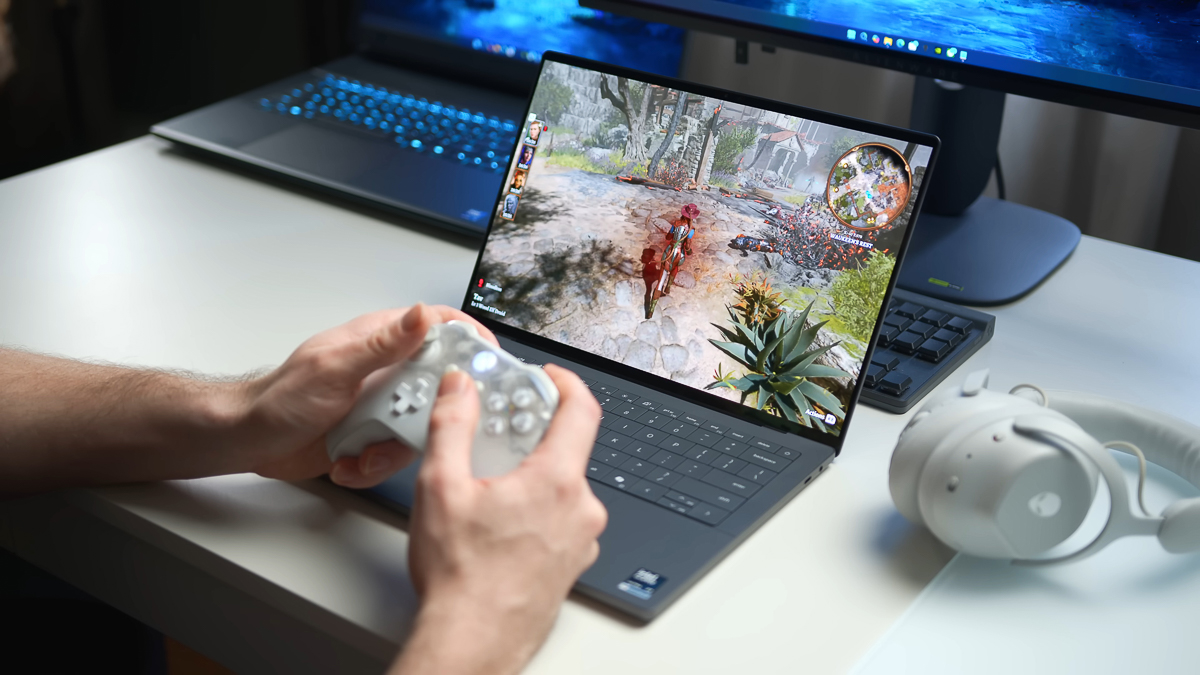Tần số quét 120Hz của màn hình Dell XPS 14 2026 đem lại trải nghiệm gaming tuyệt vời
