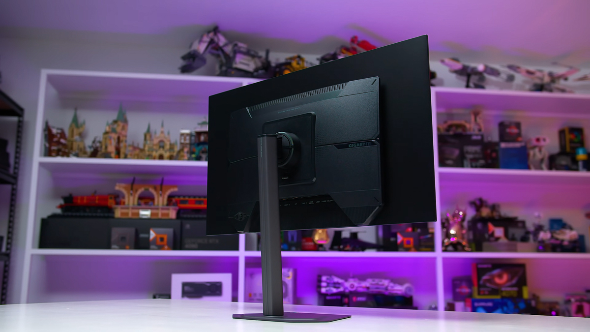 Đánh giá GIGABYTE MO27Q28GR: Màn hình Gaming chuẩn màu Delta E < 1, gaming đồ họa đều đỉnh, giá êm Đánh giá GIGABYTE MO27Q28GR: Màn hình Gaming chuẩn màu Delta E < 1, gaming đồ họa đều đỉnh, giá êm