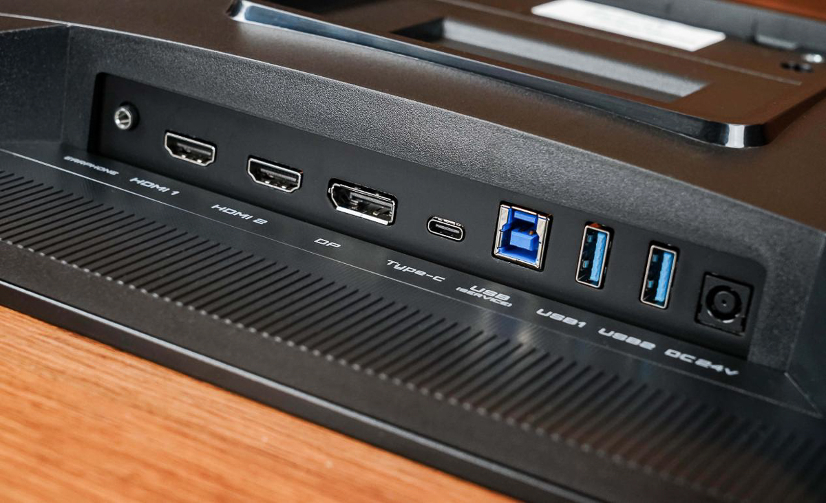 GIGABYTE MO27Q28GR sở hữu bộ cổng kết nối rất trọn vẹn