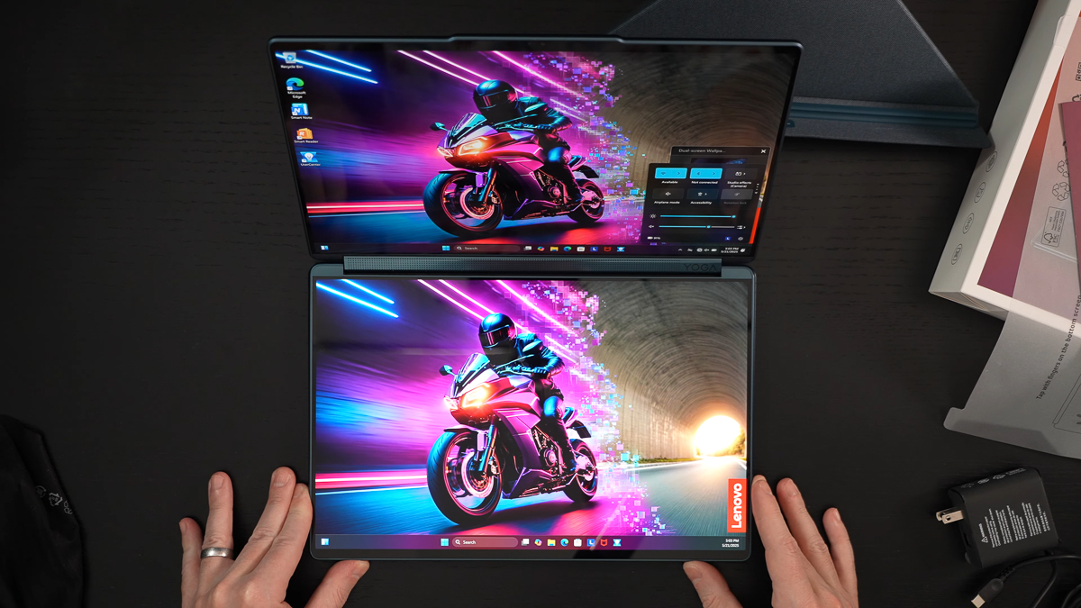 Lenovo Yoga Book 9i Gen 10 năm nay quá đẹp và chất