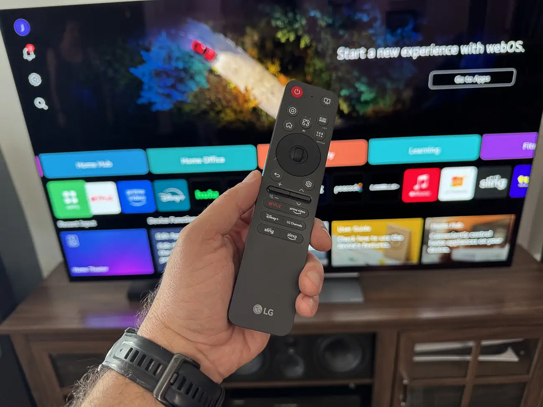 LG C5 đem lại trải nghiệm hệ điều hành và remote chưa tốt
