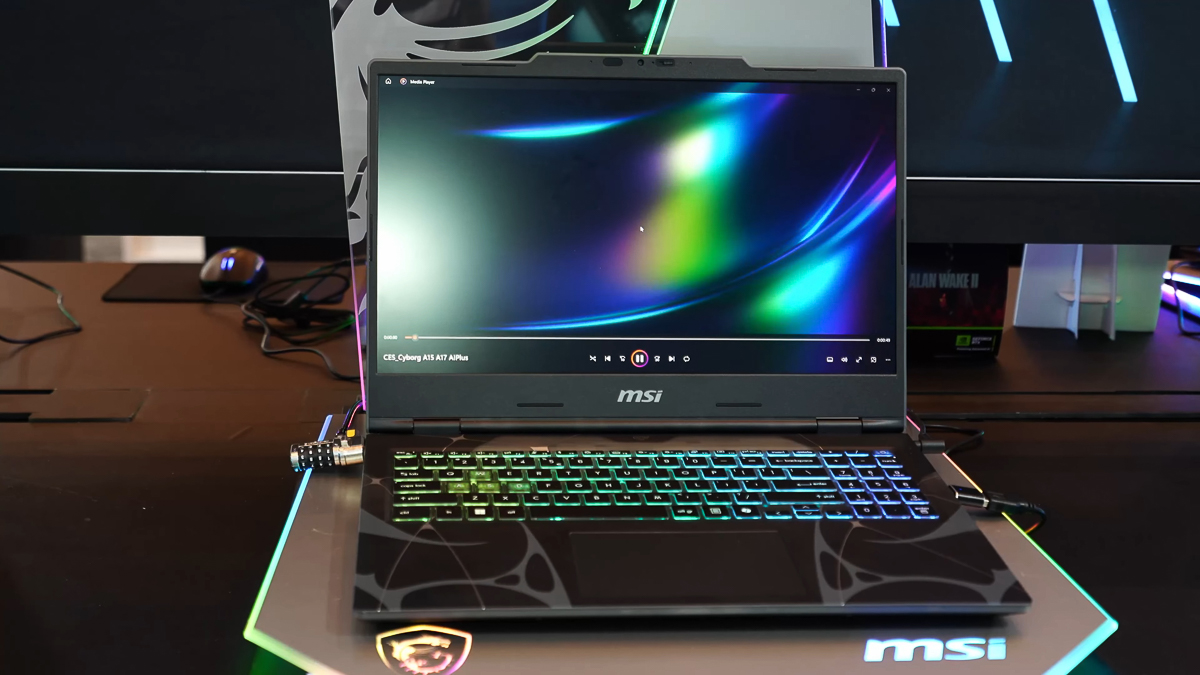 Thông số màn hình của MSI Cyborg 17 rất cơ bản