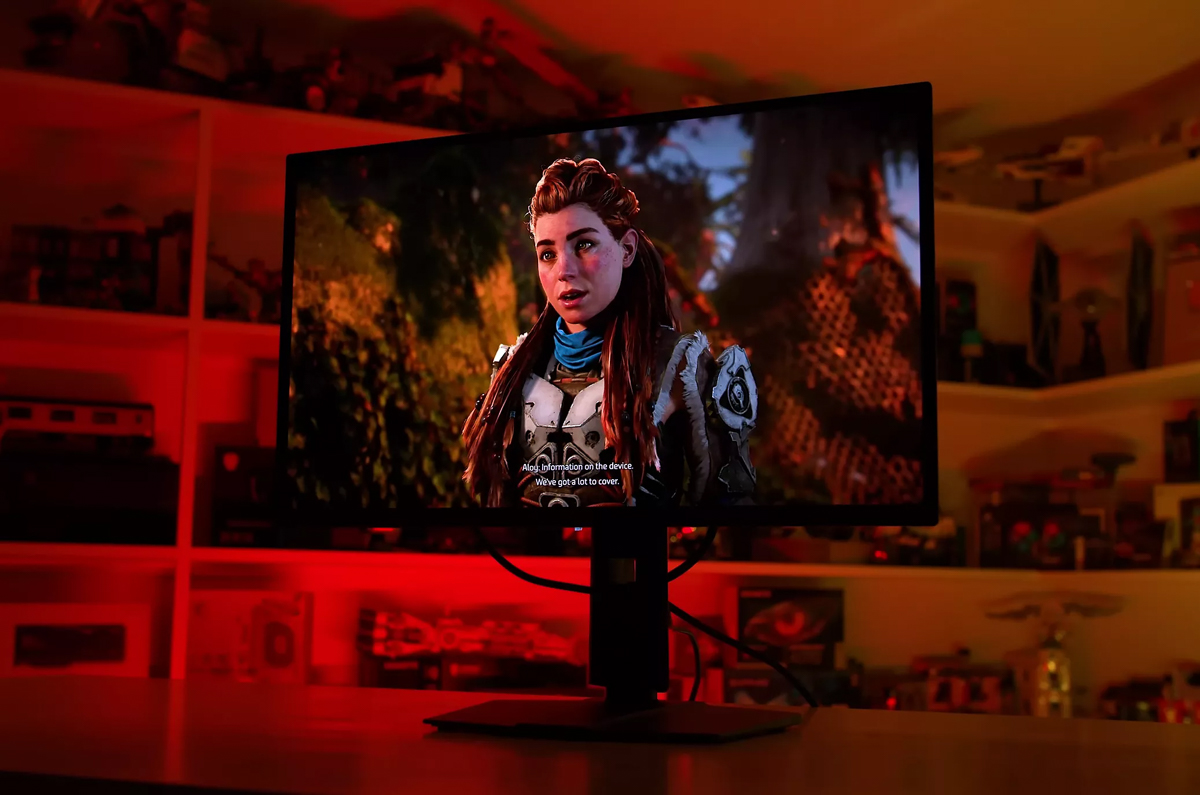 MSI MAG 272QP QD-OLED X50 sáng vượt trội hơn 18% so với các đối thủ
