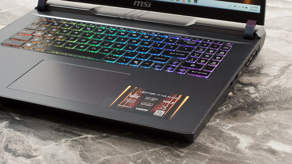 Keycap được thiết kế để tỏa LED RGB rất đẹp