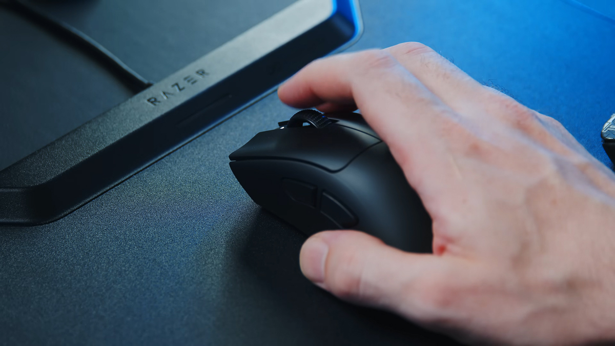 Razer DeathAdder V4 Pro thời lượng pin đến 150 tiếng với polling rate ở mức 1000Hz