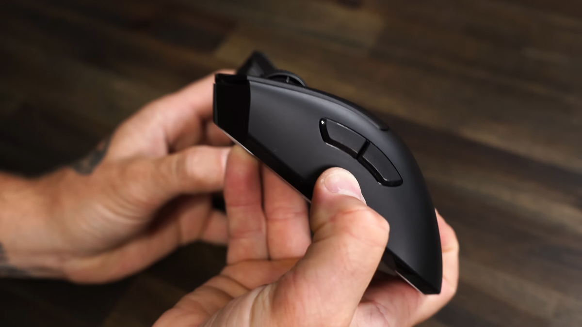 Razer DeathAdder V3 Pro ọp ẹp hơn