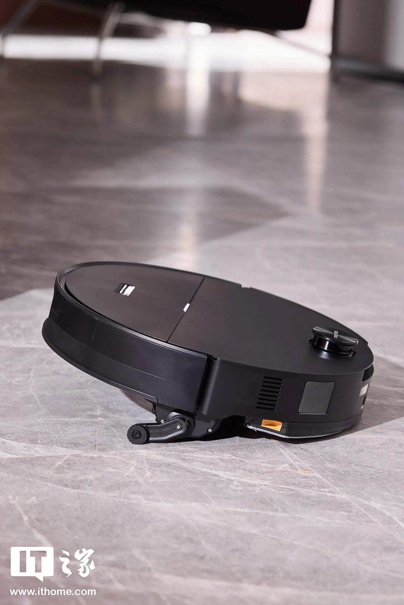 Roborock G30S Pro có tạo hình quen thuộc