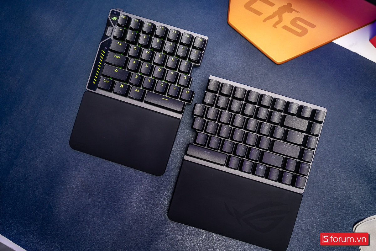 ASUS ROG Falcata có thiết kế với layout 75% đầy đủ các nút cần thiết