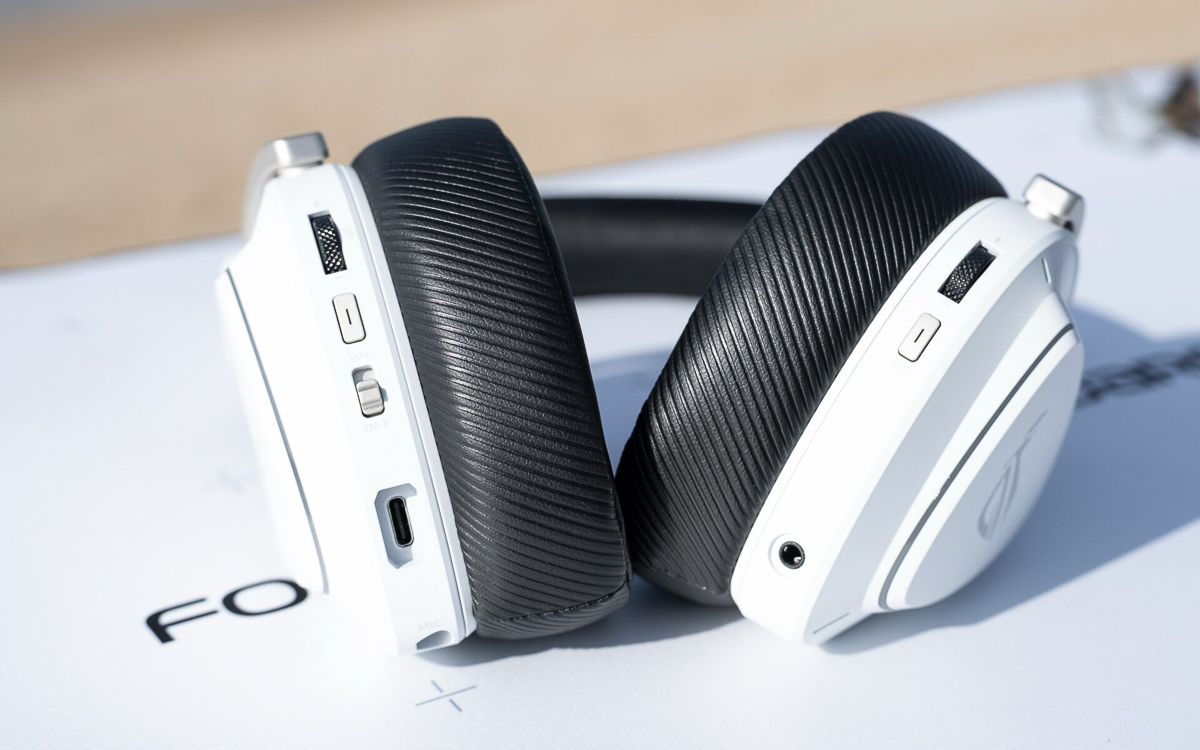 Micro của ASUS ROG Delta II có băng thông siêu rộng 10mm