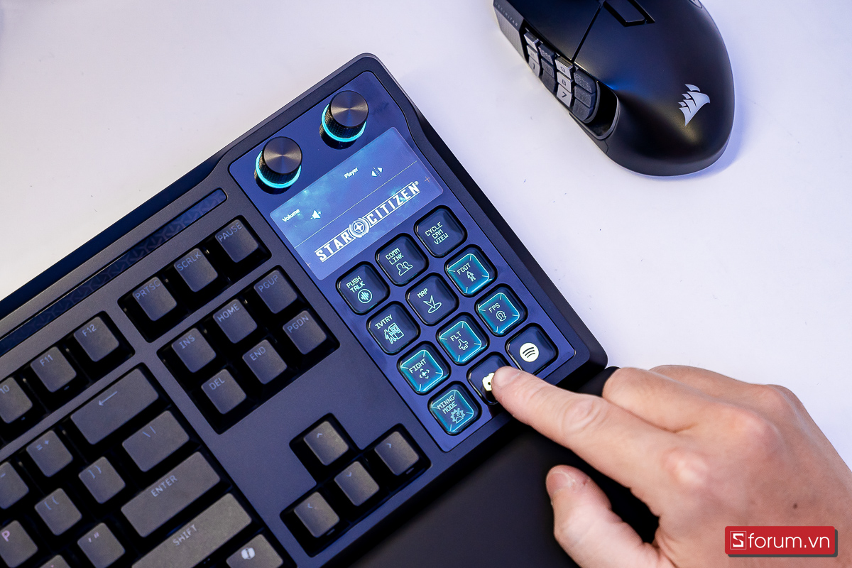 Custom tùy chỉnh Stream Deck với chủ đề tựa game Star Citizen độc đáo