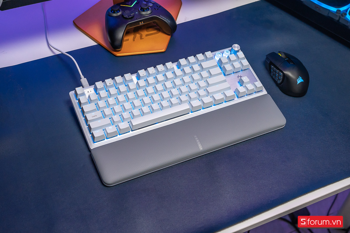 Corsair K70 Pro TKL trắng trẻo đẹp tinh tế