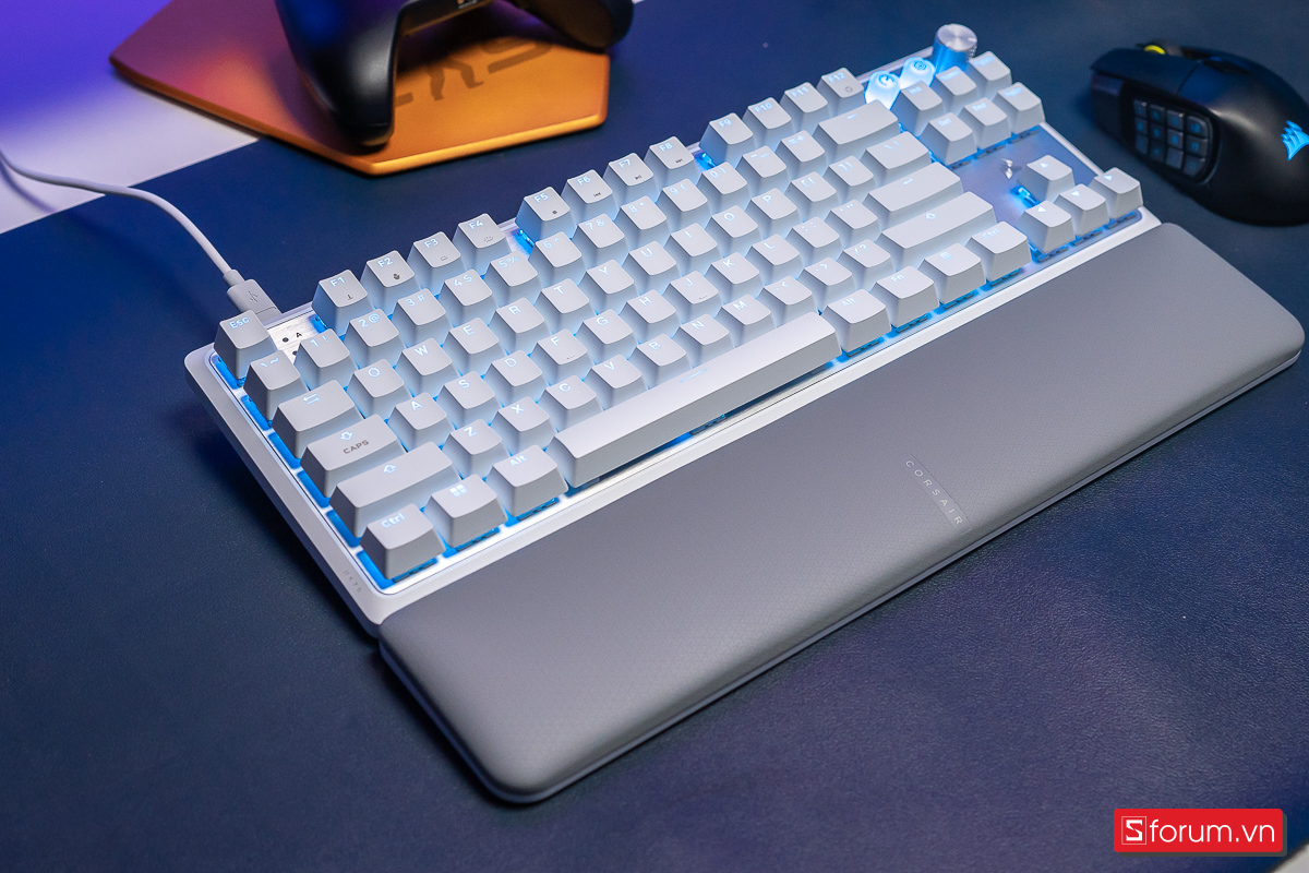 Trải nghiệm trên tay hoàn hảo với Corsair K70 Pro TKL