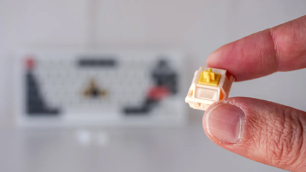 Switch Silk POM Banana mới của Keychron