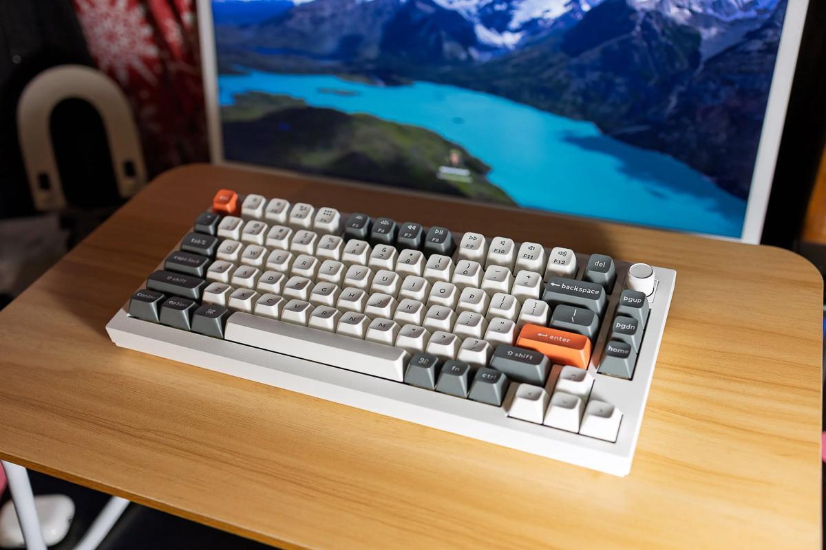 Núm vặn âm thanh của Keychron Q1 Ultra năm nay có thiết kế mới