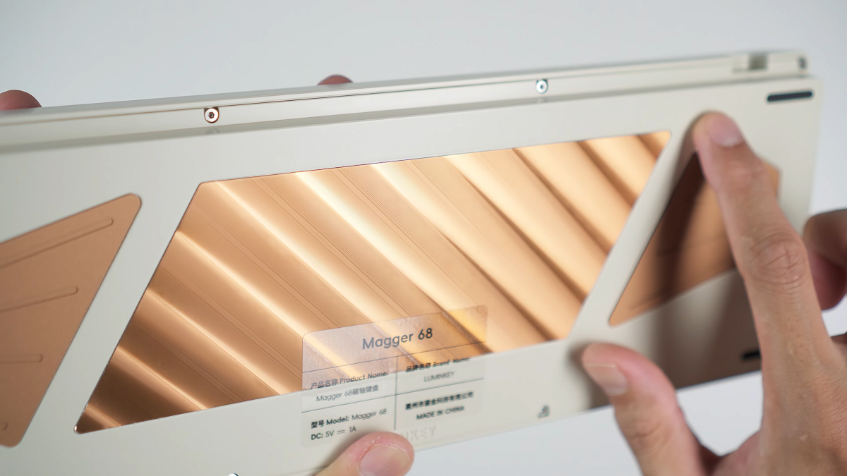 Tạ đồng màu gold bóng loáng