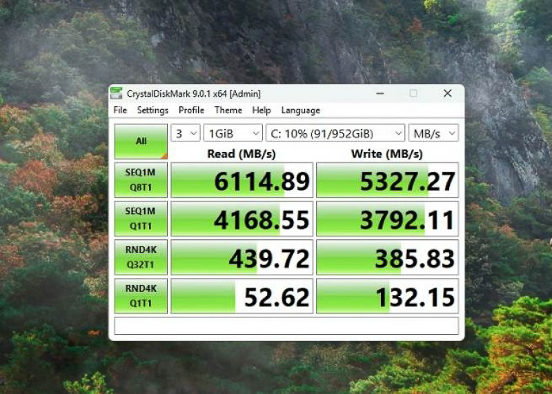 Ổ SSD Kingston 1TB (PCIe 4.0) được trang bị mặc định trên Minisforum AI X1 rất nhanh