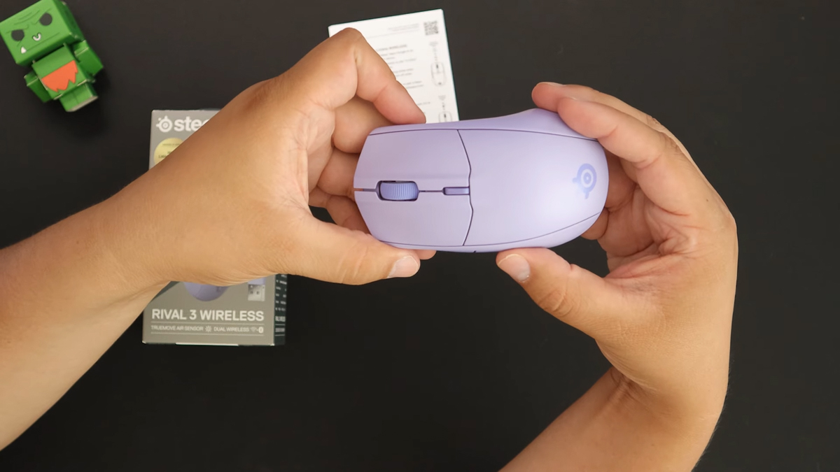 Steelseries Rival 3 Wireless Gen 2 năm nay có thiết kế đối xứng
