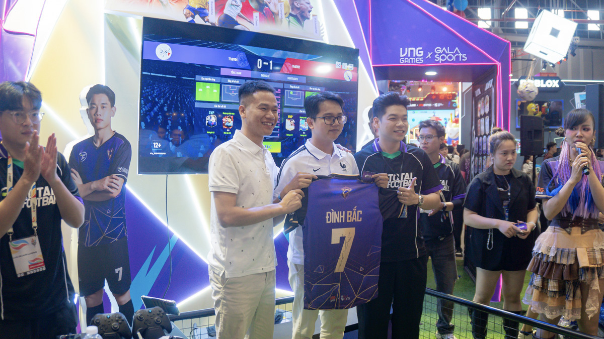 Total Football VNG ra mắt ấn tượng tại SEA Esports Nations Cup 2026