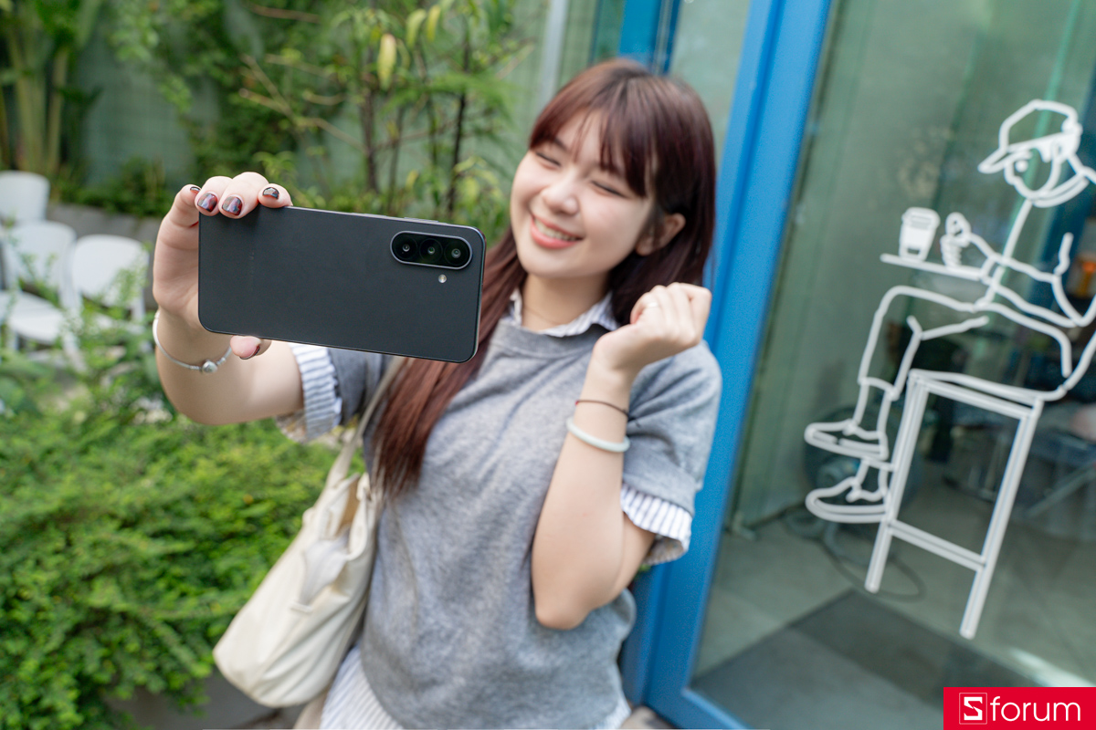 Trải nghiệm Samsung Galaxy A18 9