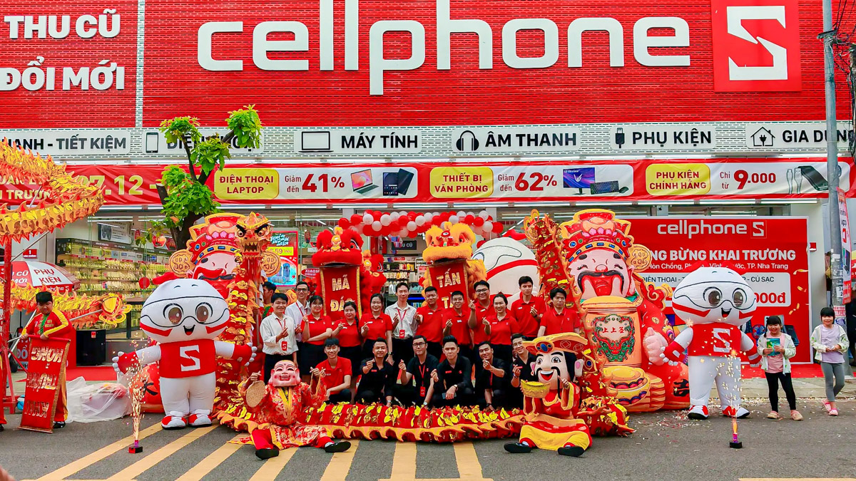 Mừng khai trương cửa hàng CellphoneS mới tại Nha Trang, deal sốc “có 1-0-2”, quà tặng ngập tràn