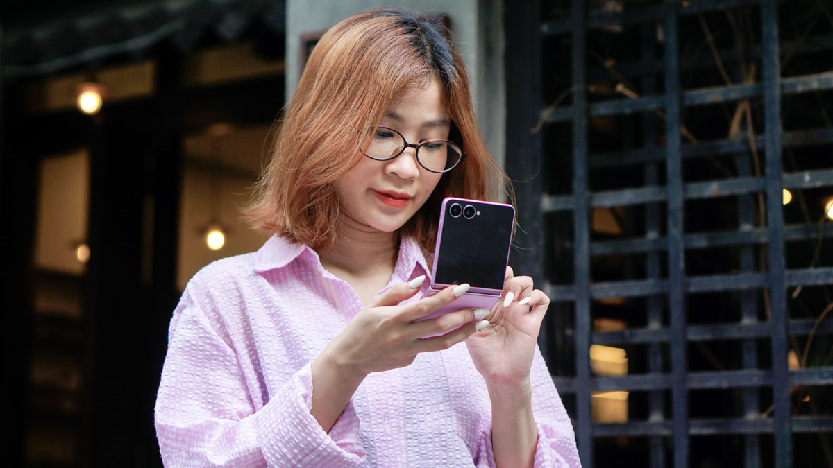 Đánh giá camera Samsung Galaxy Z Flip8: Màu tươi, da dẻ hồng hào, sinh ra cho chân dung?