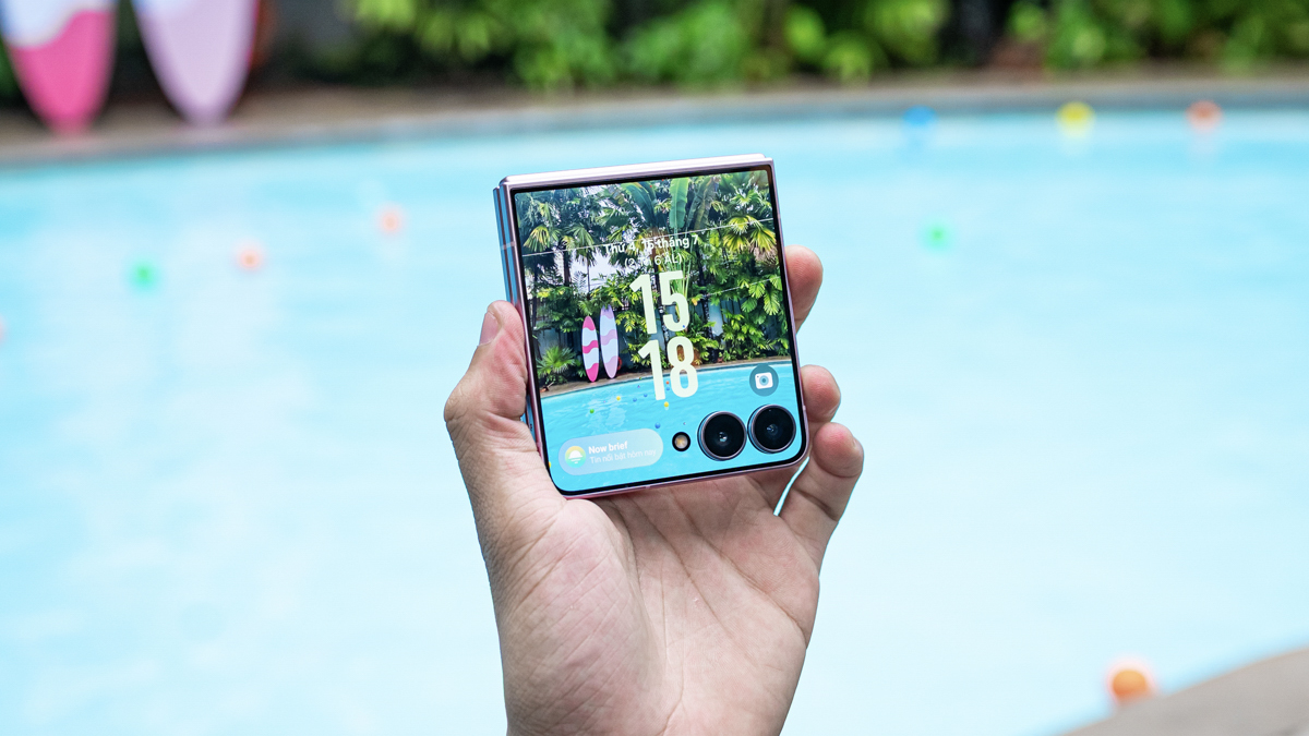 Hình nền Samsung Galaxy Z Flip 8 4K cho màn hình AMOLED