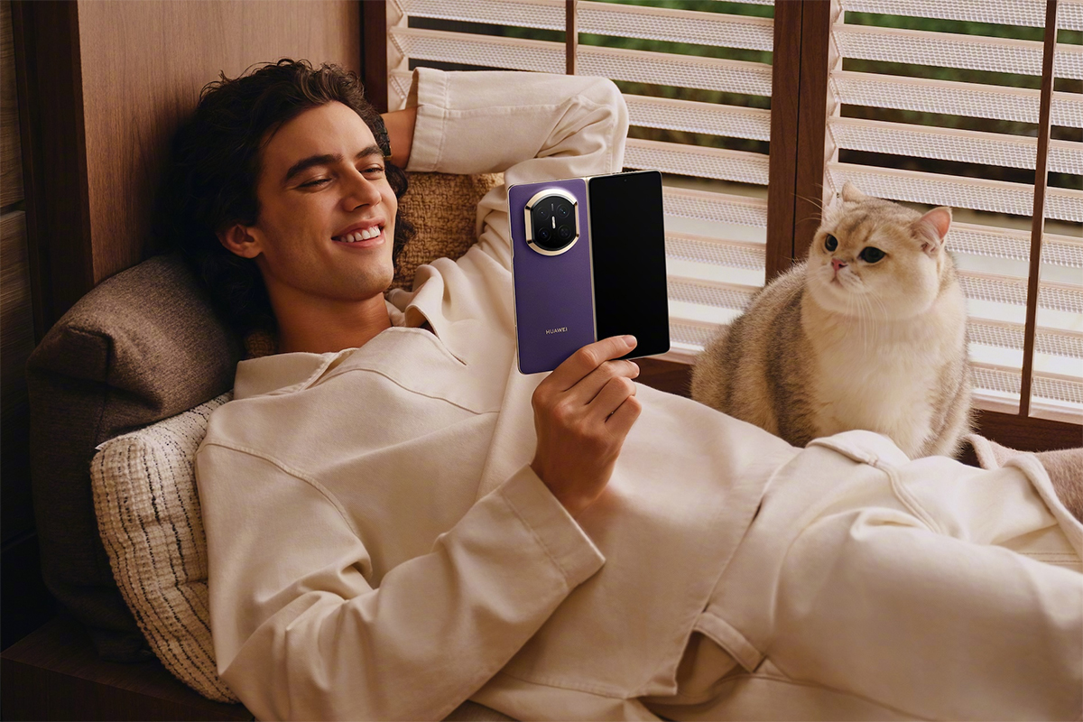 Màu tím cá tính của Huawei Mate X7