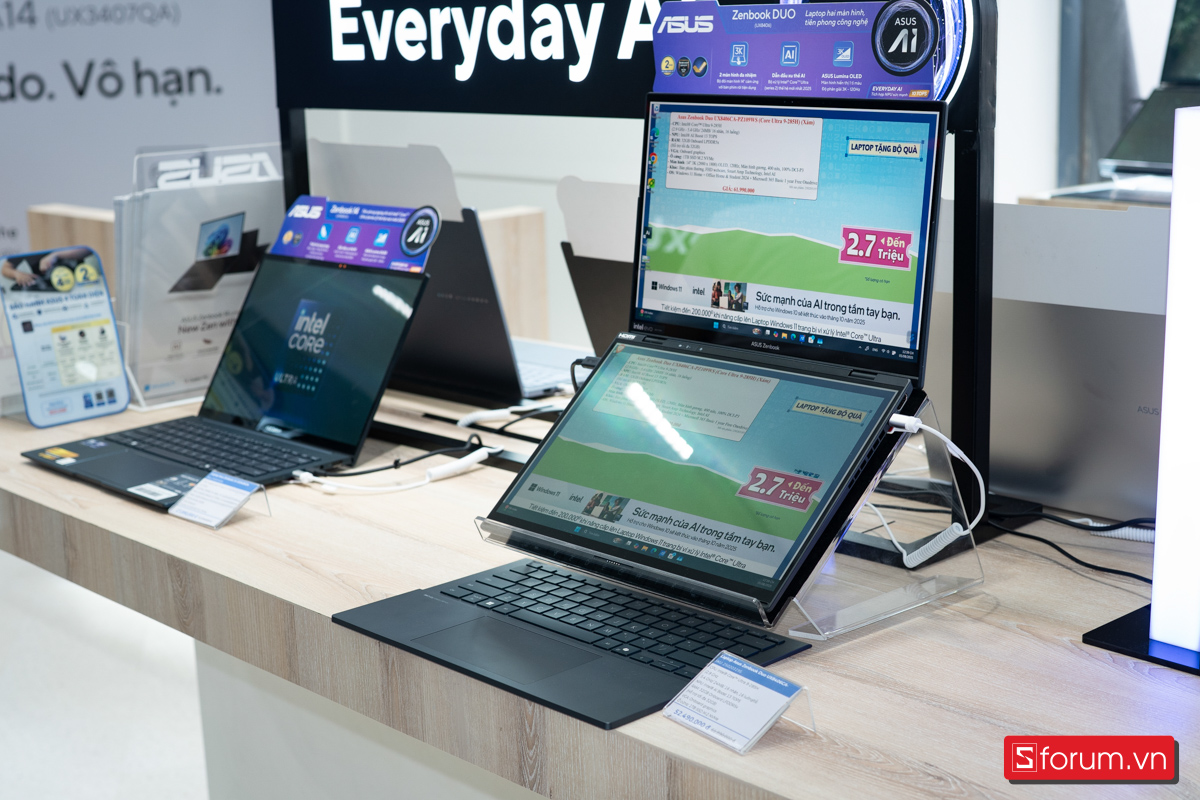 Zenbook DUO là một trong những mẫu laptop nổi bật mà người dùng có thể trải nghiệm tại ASUS Exclusive Store