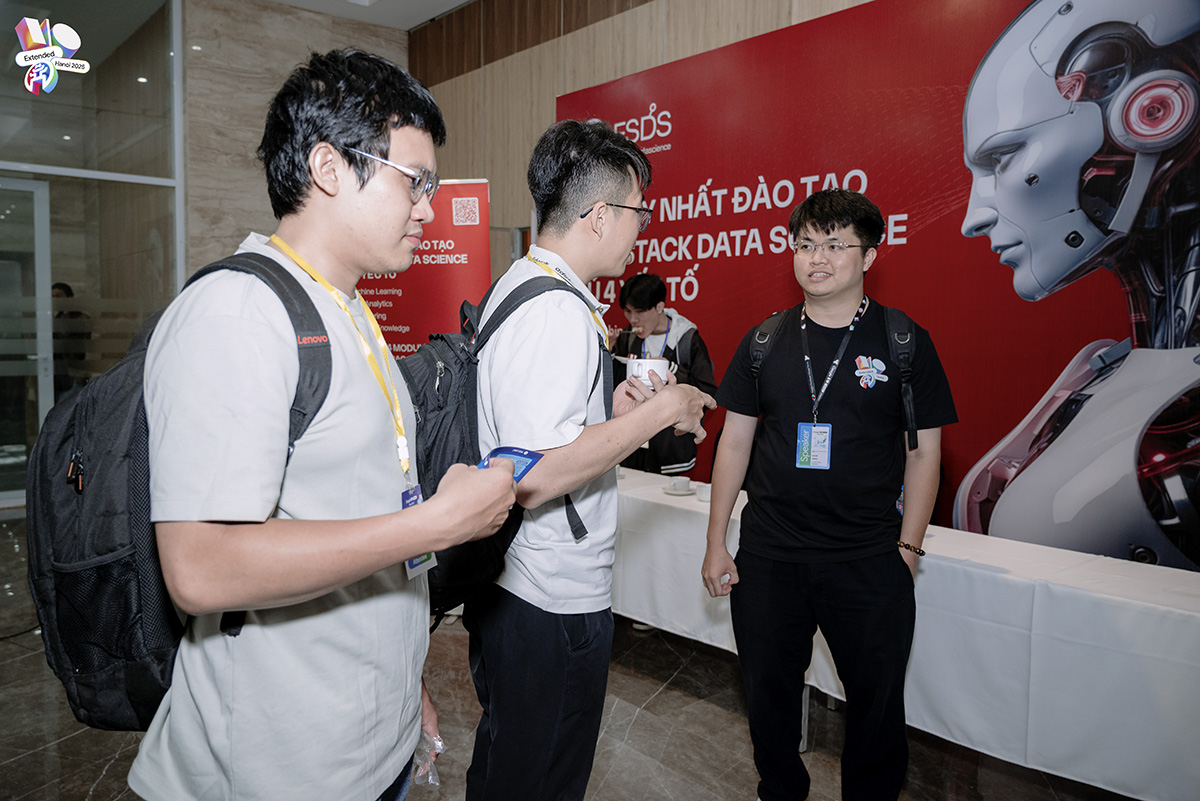 Các booth tương tác thu hút người tham dự