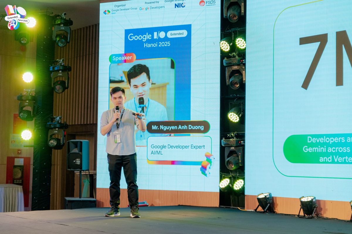 Anh Dương Nguyễn - GDE in AI/ML, khiến khán giả thích thú khi chia sẻ về những đột phá mới từ Google I/O