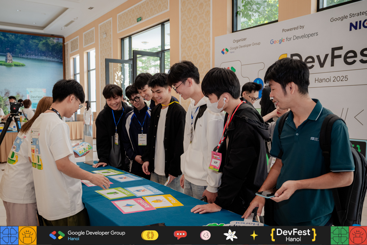 Các booth tương tác, mini-game thu hút người tham dự
