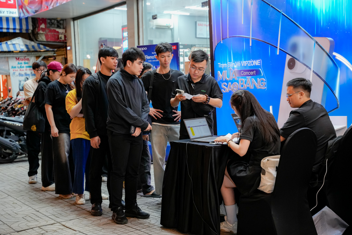 Đông đảo người hâm mộ đã đi săn vé VIP concert Mưa Sao Băng của OPPO