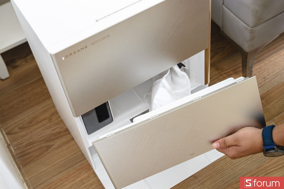 Ngăn chứa túi rác trên Dreame X60 Ultra